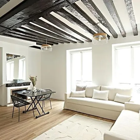 Stylish Two-bedroom In Saint-germain